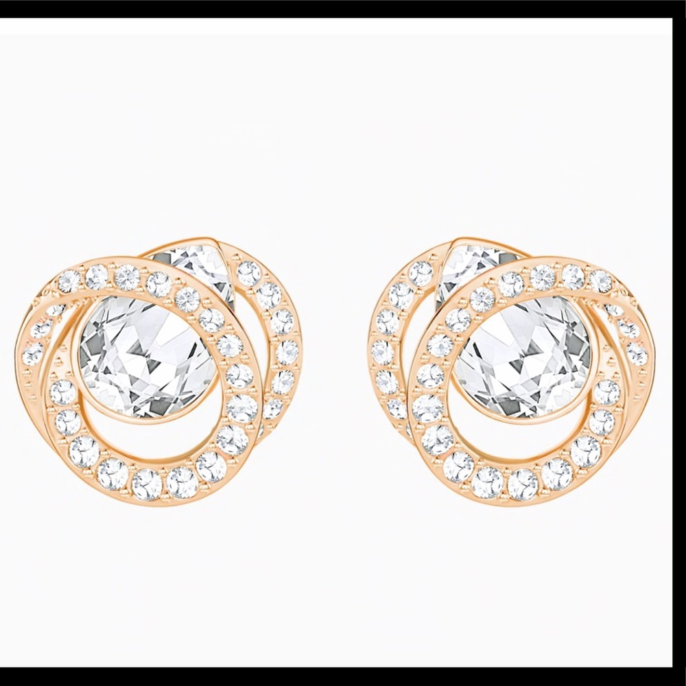 Swarovski generation necklace and earrings set
